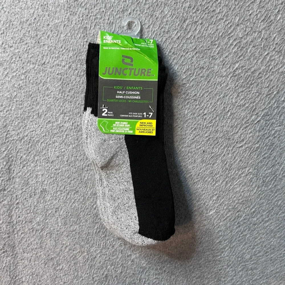 Juncture Quarter Socks Kids Size 1-7 Black Grey 2 Pairs Half Cushion Athletic‎
